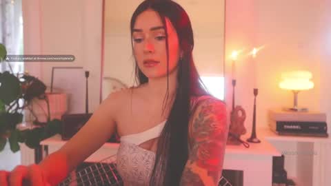 Snapshot of worshipbrielle chatting on December 29, 10:57 pm Brielle online show from December 29, 10:57 pm