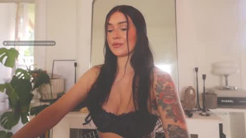 Snapshot of worshipbrielle chatting on March 9, 10:19 pm Brielle online show from March 9, 10:19 pm