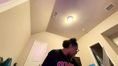 Snapshot of wynterheat chatting on October 26, 9:27 am Wynter Heat online show from October 26, 9:27 am