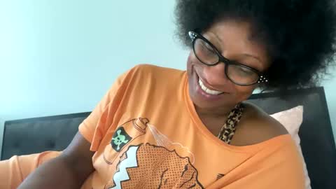 Snapshot of wynterheat chatting on January 18, 7:37 pm Wynter Heat online show from January 18, 7:37 pm