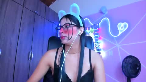 XALLYSONX online show from January 17, 11:38 am
