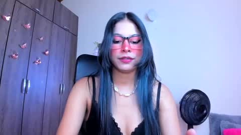 XALLYSONX online show from January 7, 11:26 am
