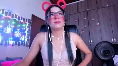 XALLYSONX online show from December 7, 11:18 am