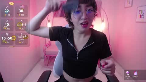 Xayah online show from February 4, 1:06 pm
