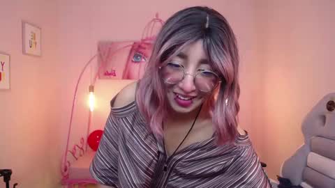 Xayah online show from February 14, 1:51 pm