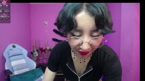 Xayah online show from December 7, 11:18 am