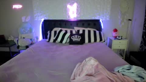 Belle 3 online show from December 3, 11:32 am