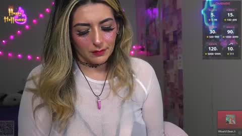 Snapshot of xclusivesecrets chatting on October 19, 8:38 am spoil me here online show from October 19, 8:38 am