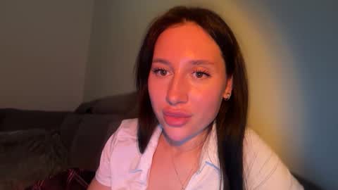 Snapshot of xcutexbunny chatting on October 15, 6:32 pm XCuteXbunny online show from October 15, 6:32 pm