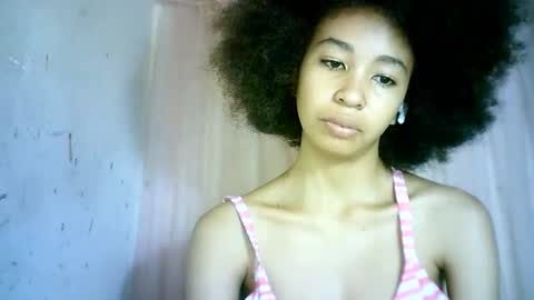 xenna610827 online show from March 4, 5:45 pm