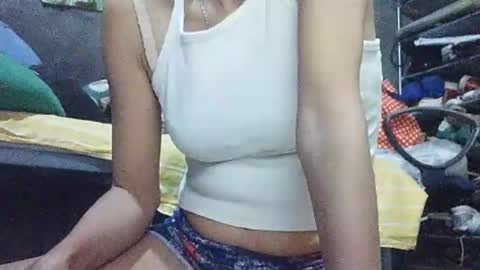xhotskinny69x online show from December 15, 4:40 am