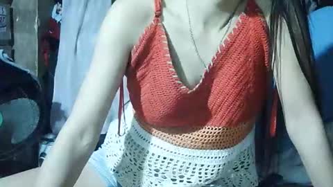 Snapshot of xhotskinny69x chatting on October 4, 10:10 am xhotskinny69x online show from October 4, 10:10 am