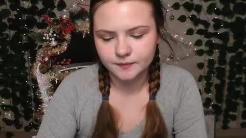 Lina online show from December 28, 4:30 am