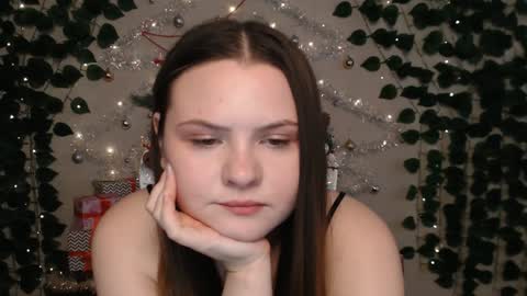 Lina online show from December 14, 4:45 am