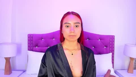 Snapshot of ximena_vasquez8 chatting on October 1, 3:33 am Xime online show from October 1, 3:33 am