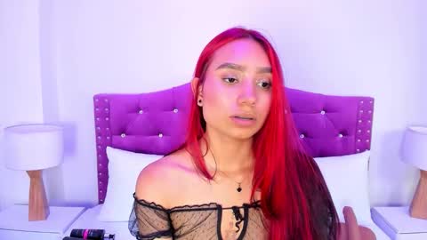 Snapshot of ximena_vasquez8 chatting on October 4, 3:23 am Xime online show from October 4, 3:23 am