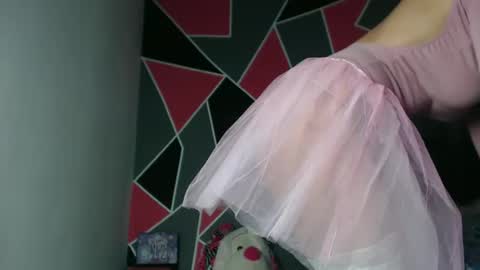 ximena suarez online show from October 3, 3:28 pm