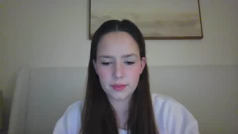 kateleigh online show from October 15, 8:11 pm