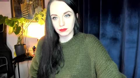 Leila online show from January 13, 2:32 pm