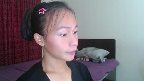 Snapshot of xlovely_destinyx chatting on February 27, 11:52 am Alice online show from February 27, 11:52 am