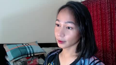 Snapshot of xlovely_destinyx chatting on September 22, 8:35 am Alice online show from September 22, 8:35 am