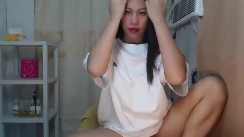 Maxie online show from June 22, 4:31 am