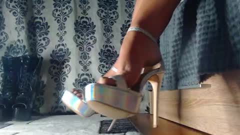 Monroe online show from October 16, 8:17 am