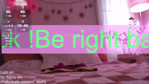 Snapshot of xo_sadie chatting on December 7, 11:23 pm Xo Sadie online show from December 7, 11:23 pm