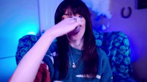 Bella Bondai online show from October 15, 4:15 am