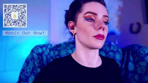 Bella Bondai online show from April 12, 1:52 am