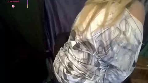 Chloe online show from October 5, 5:01 am