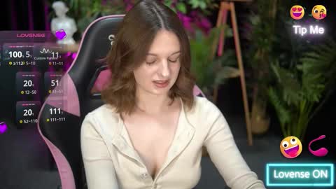 xoxo_molly online show from December 19, 8:56 pm