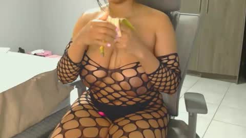 Snapshot of xspiketeex chatting on October 4, 2:39 am spykeXtee online show from October 4, 2:39 am