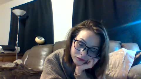 xxlily_monroexx online show from October 14, 7:00 am