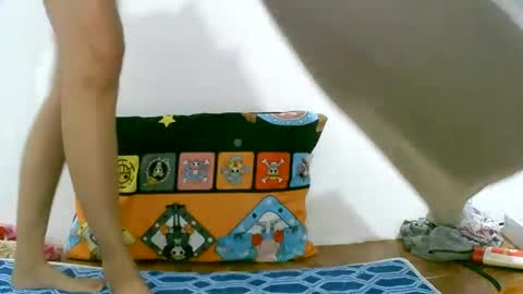 xxsweetlovelypinayxx online show from January 29, 5:24 pm