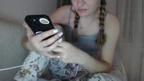 Snapshot of xxxariell_sky_1 chatting on January 28, 4:39 am See you on October going to miss you guys incredibly. Subscribe to my Onlyfans Channel to follow the news online show from January 28, 4:39 am