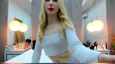 Yana  online show from December 29, 8:48 pm