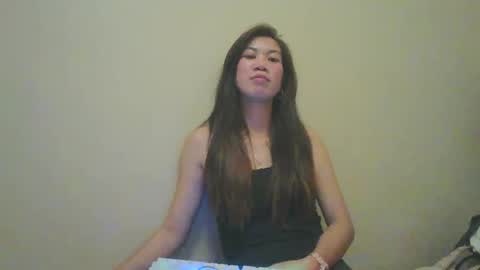 Snapshot of yanalove_cum chatting on January 24, 6:46 pm Yana online show from January 24, 6:46 pm