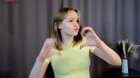 Snapshot of yangsperanza chatting on October 11, 3:04 pm Kate online show from October 11, 3:04 pm