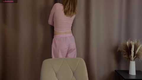 Snapshot of yangsperanza chatting on October 15, 1:03 pm Kate online show from October 15, 1:03 pm