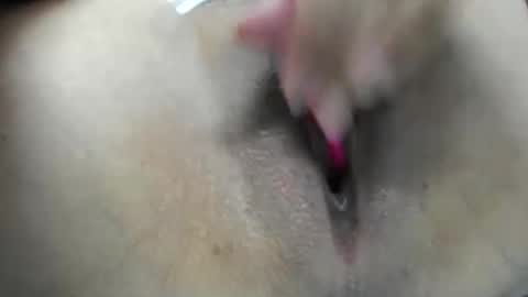 Snapshot of yansquirt chatting on October 27, 4:24 pm yansquirt online show from October 27, 4:24 pm