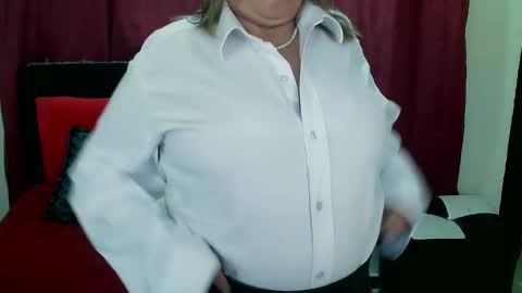yayita online show from January 16, 1:04 pm