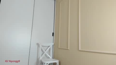 Jenny online show from October 6, 2:23 pm