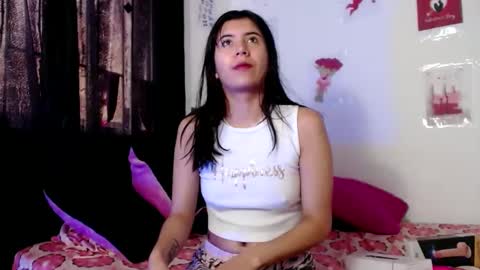 Yeimy  online show from February 11, 5:07 pm