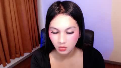 Snapshot of yen_bente chatting on September 17, 3:15 am Yen online show from September 17, 3:15 am