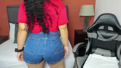 Y E R A  online show from December 22, 12:52 pm