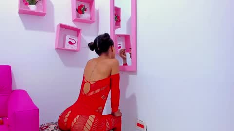 yero_hott online show from December 2, 8:20 pm