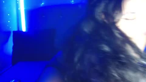 yesamin_stone18 online show from April 19, 12:16 pm