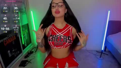 Mary online show from December 18, 10:51 am