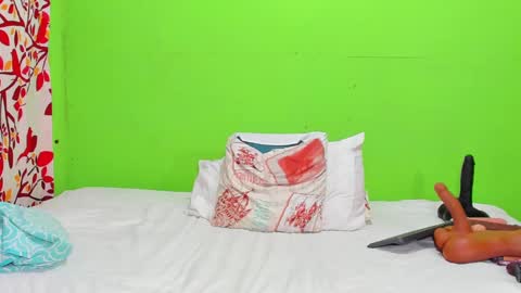 Snapshot of yesica_collins11 chatting on March 4, 5:21 am Yesica online show from March 4, 5:21 am